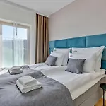 Nadmotlawie Riverside Studio, Sauna & Gym By Downtown 3* غدانسك