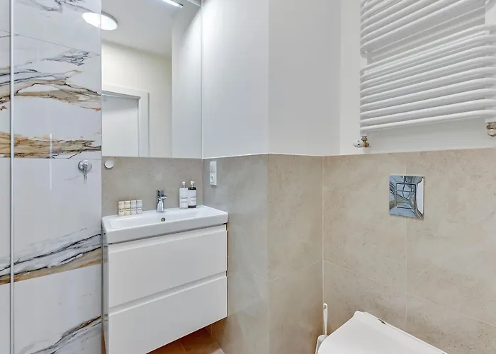 Apart-hotel Nadmotlawie Riverside Studio, Sauna & Gym By Downtown 4*